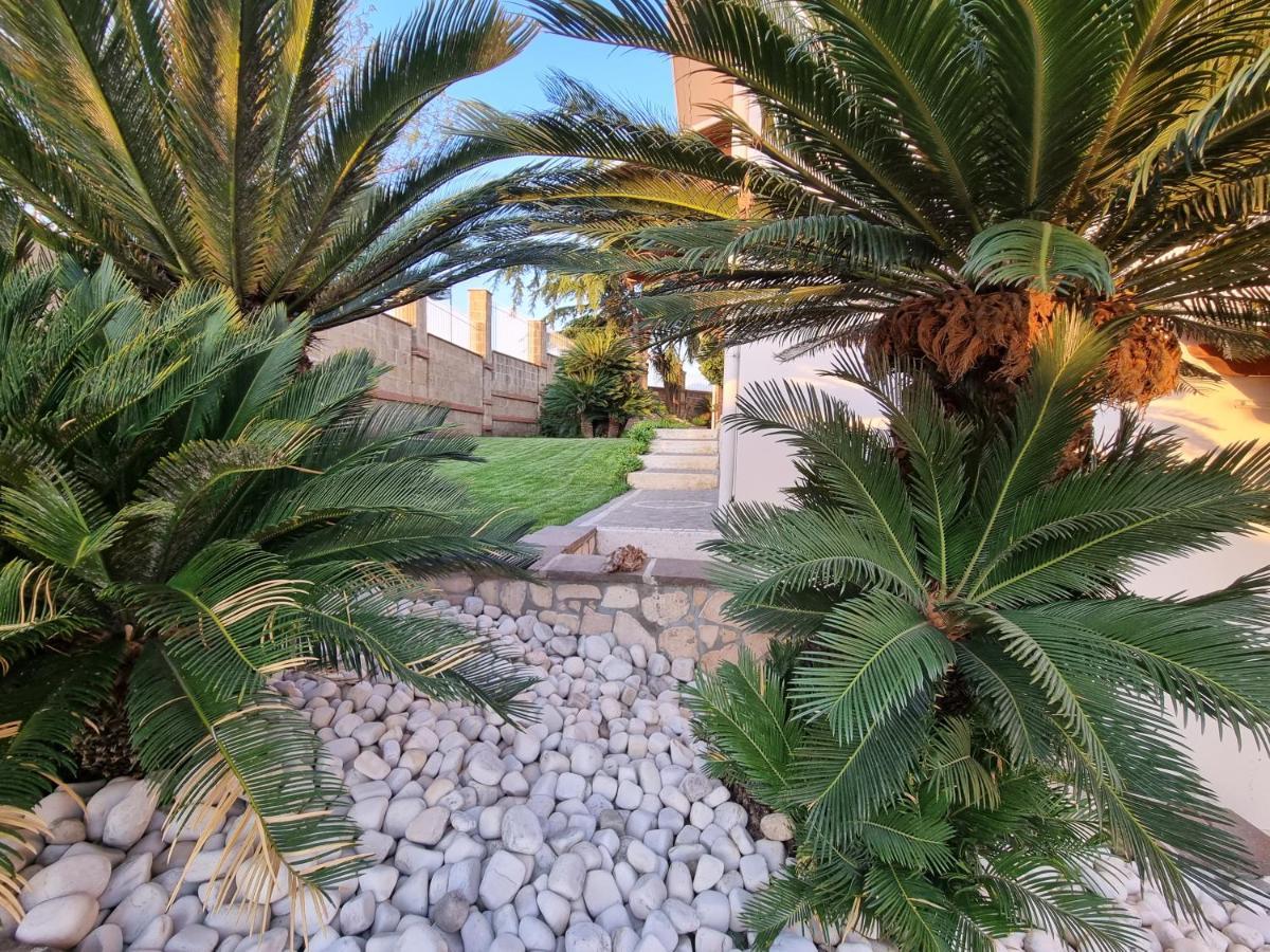 Villa Sweery Santa Maria a Vico Екстериор снимка