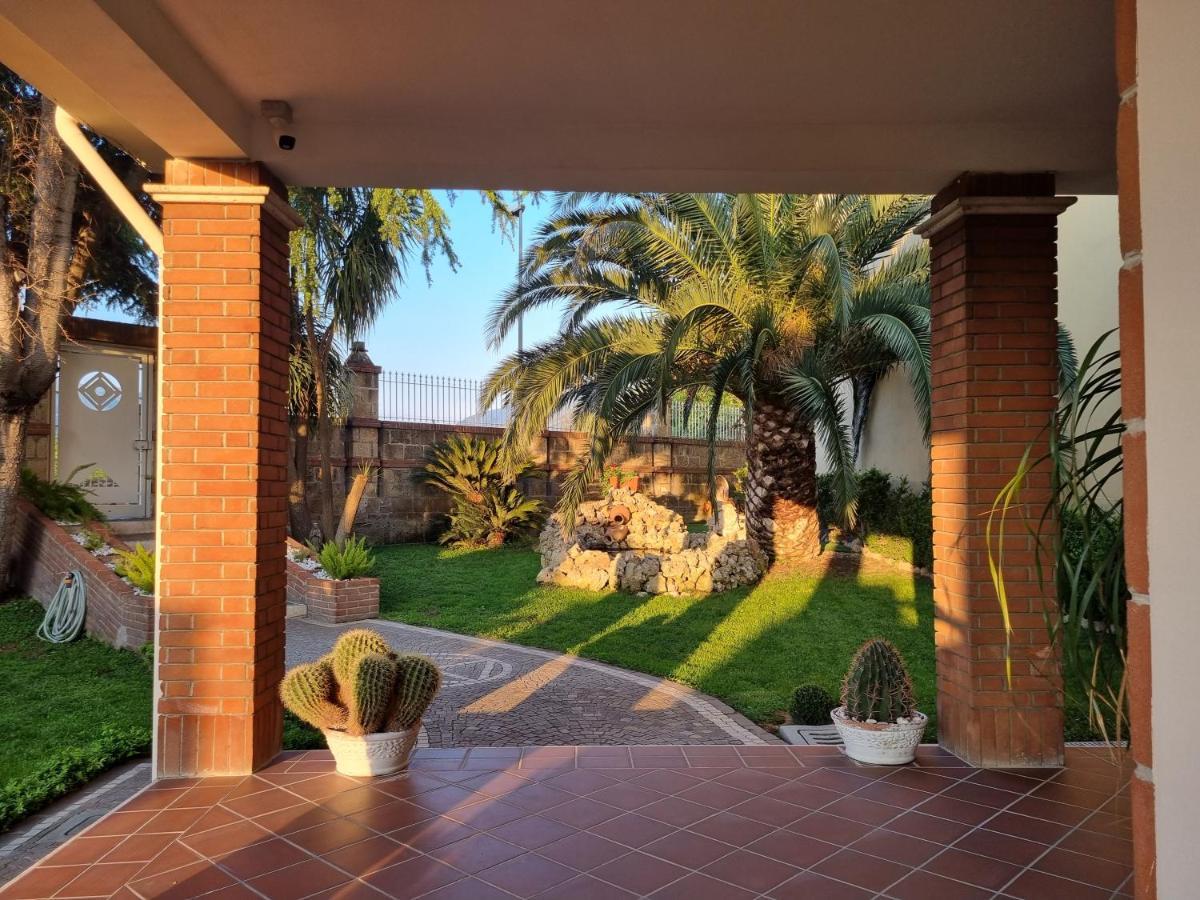 Villa Sweery Santa Maria a Vico Екстериор снимка