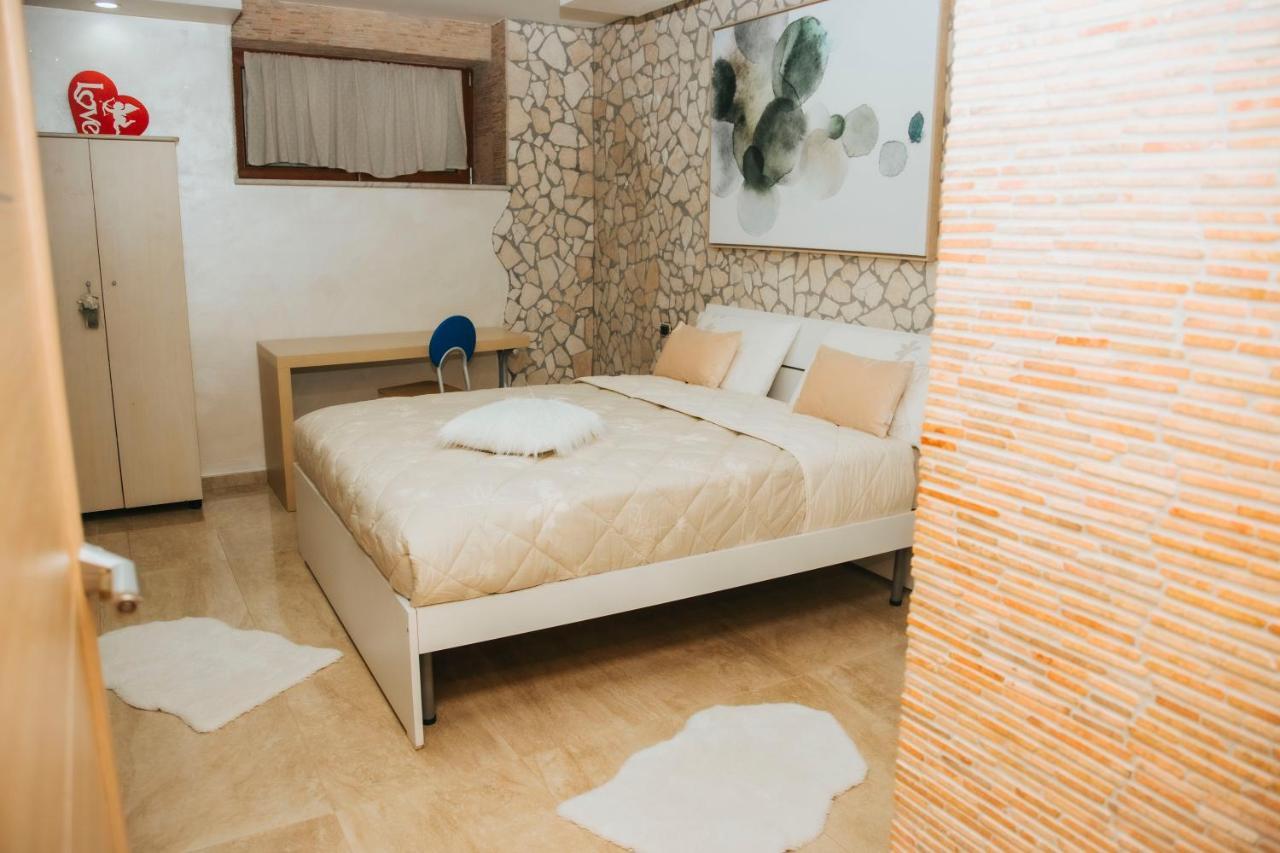 Villa Sweery Santa Maria a Vico Екстериор снимка