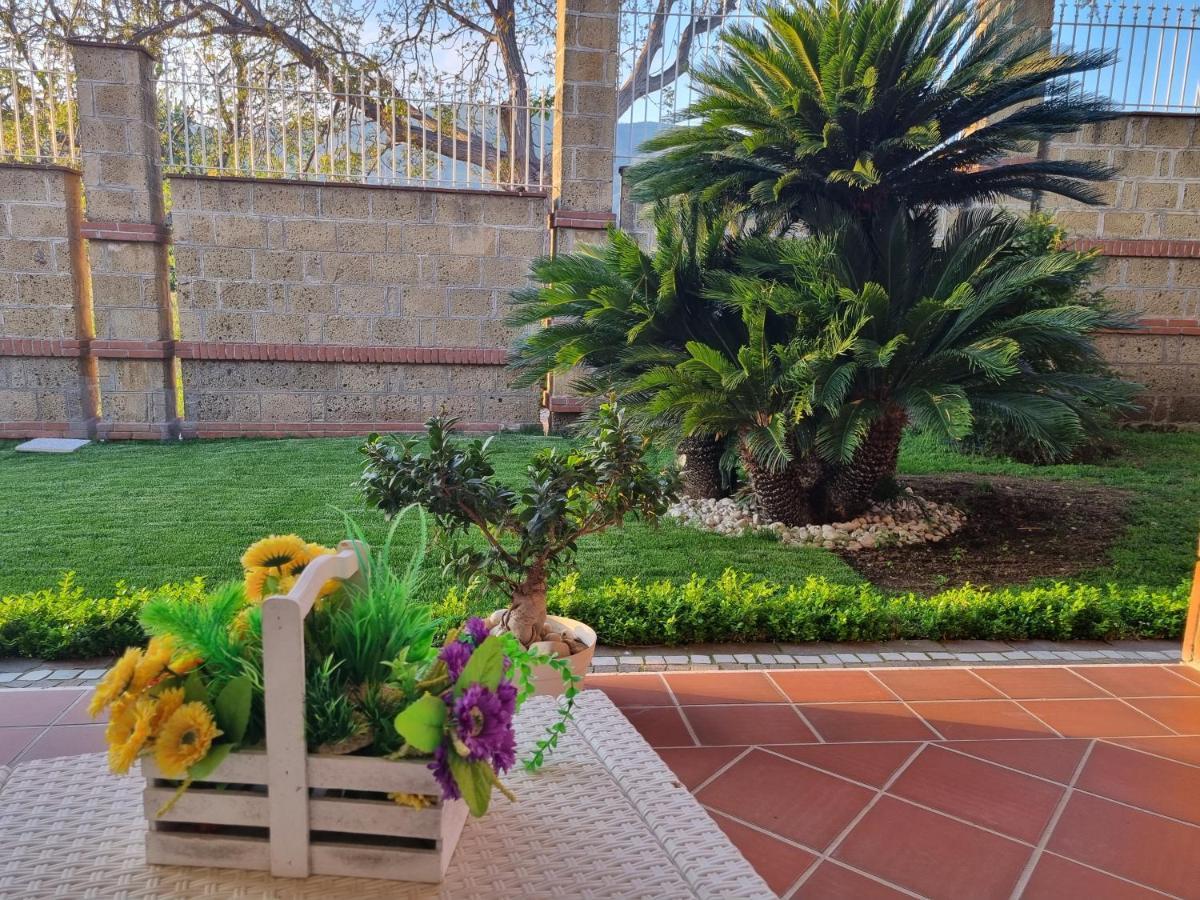 Villa Sweery Santa Maria a Vico Екстериор снимка