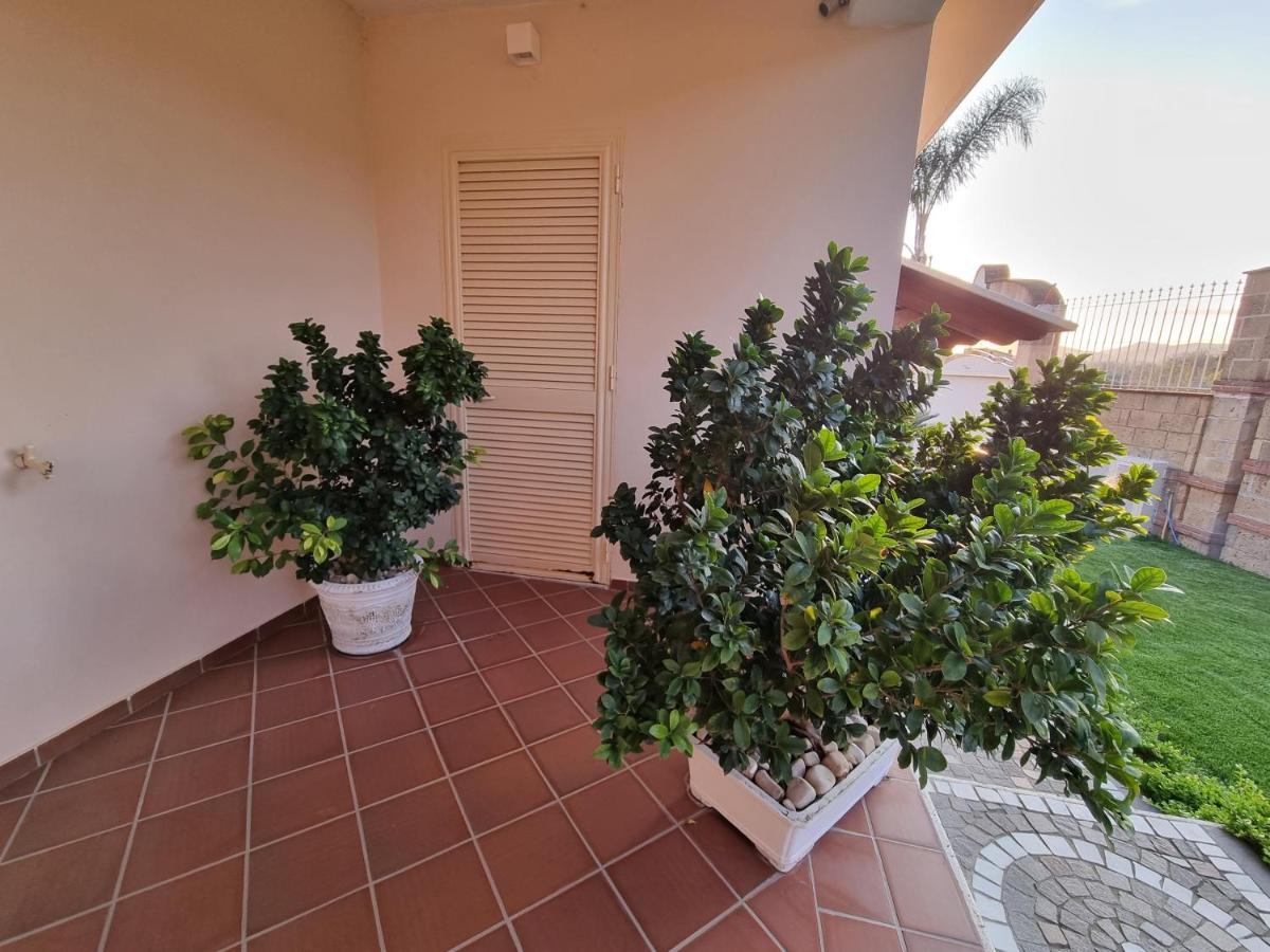 Villa Sweery Santa Maria a Vico Екстериор снимка